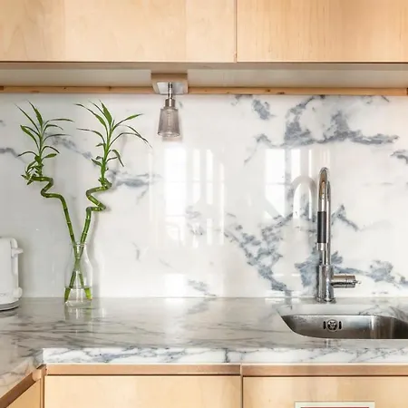 Apartment Plum Guide - Rustic Heart Lissabon